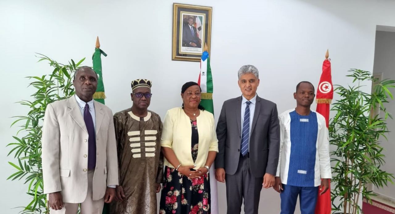 Visite de courtoisie à l’ambassade de la Guinée Equatoriale à Tunis