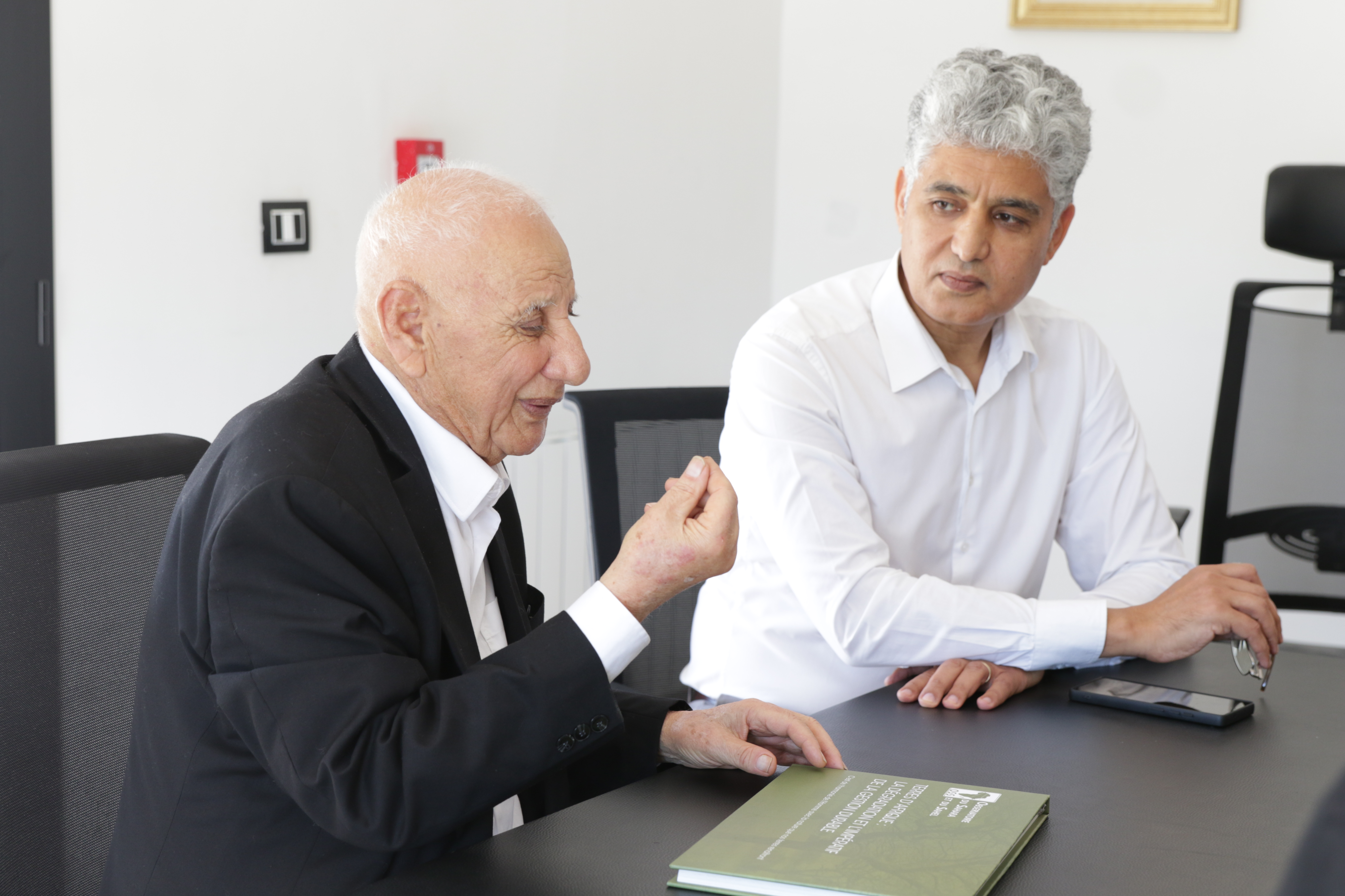 Discovering the "7 Saharas"  : Édouard Le Floch and his exceptional lecture at the OSS