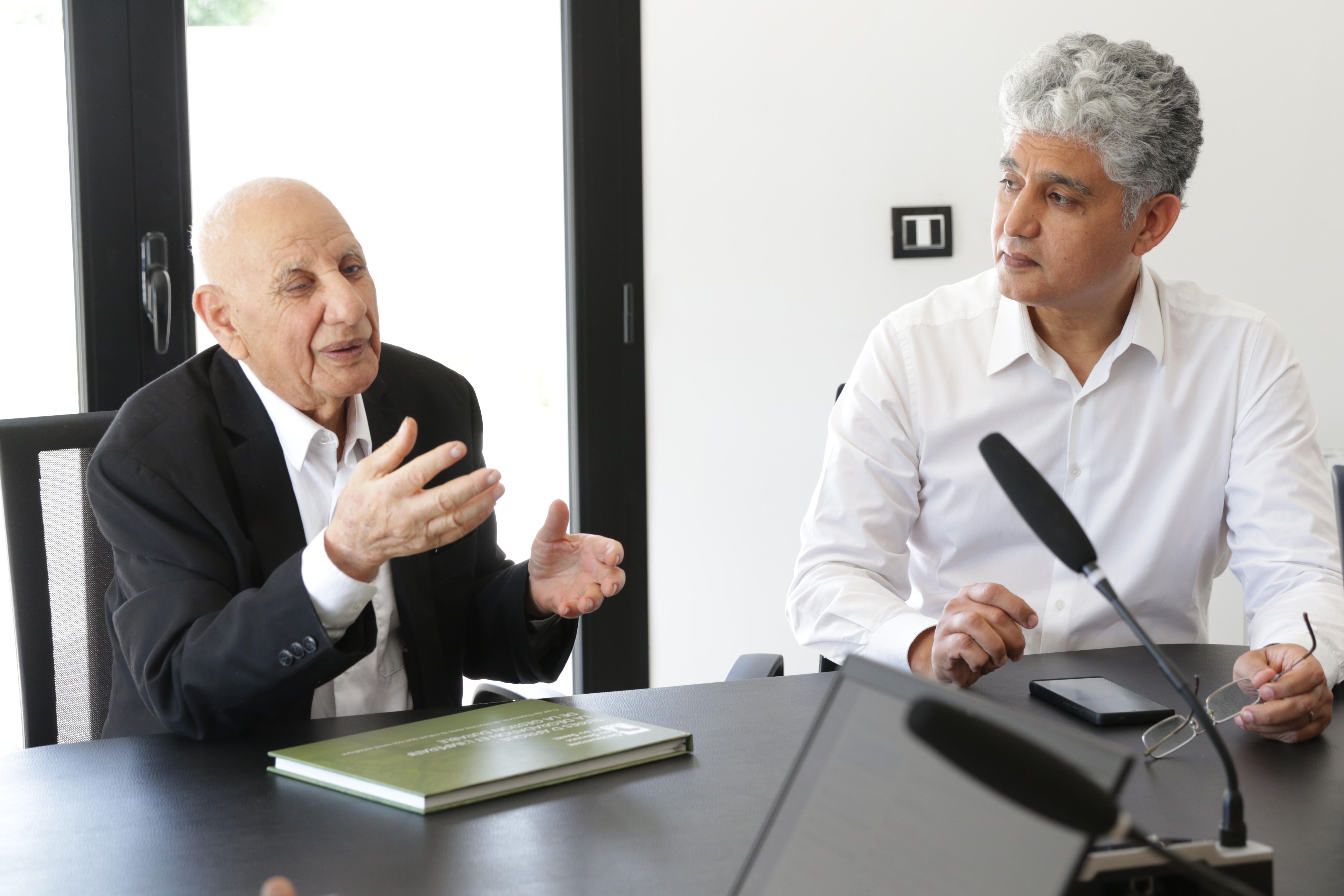 Discovering the "7 Saharas"  : Édouard Le Floch and his exceptional lecture at the OSS