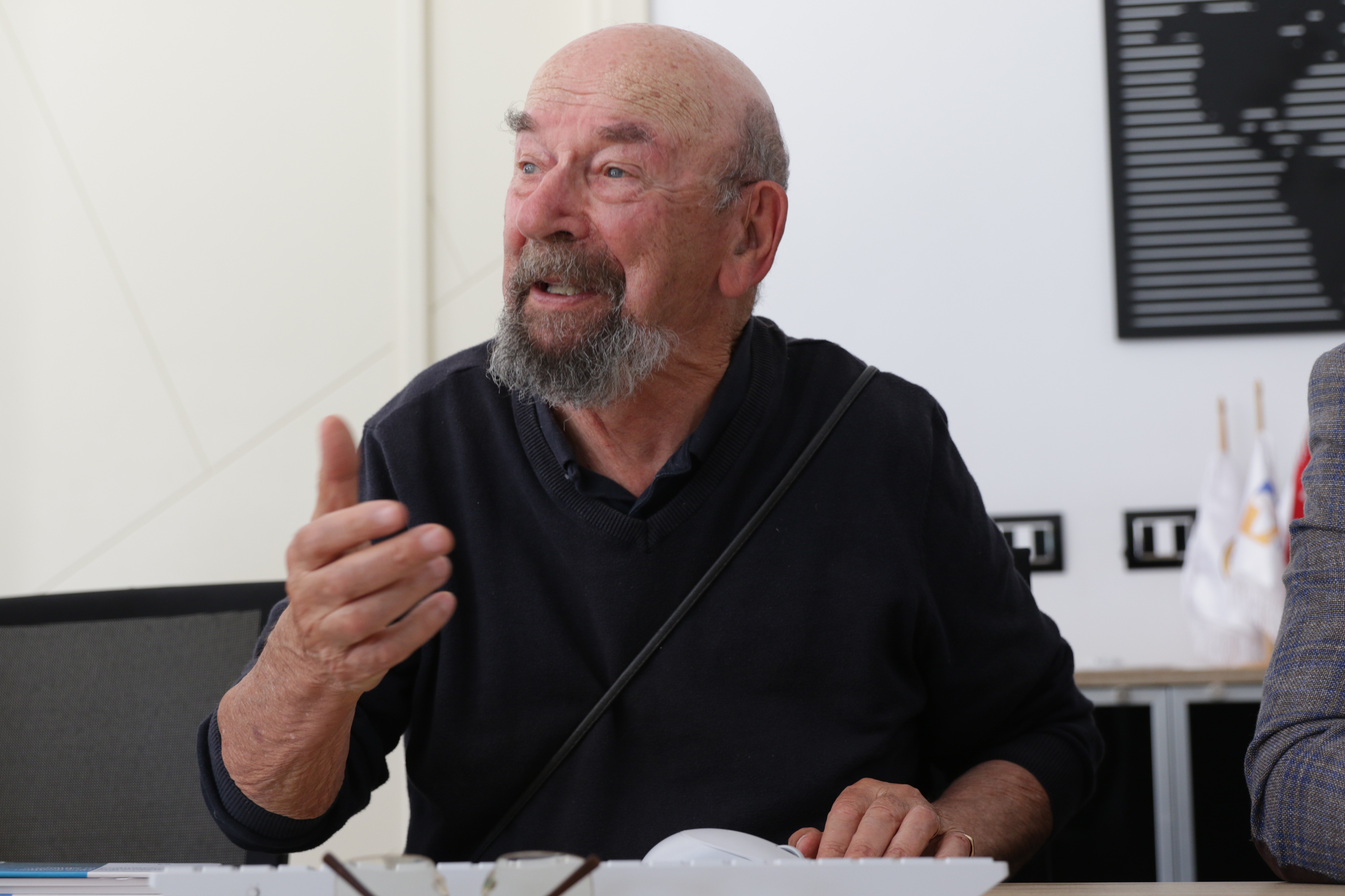 Discovering the "7 Saharas"  : Édouard Le Floch and his exceptional lecture at the OSS